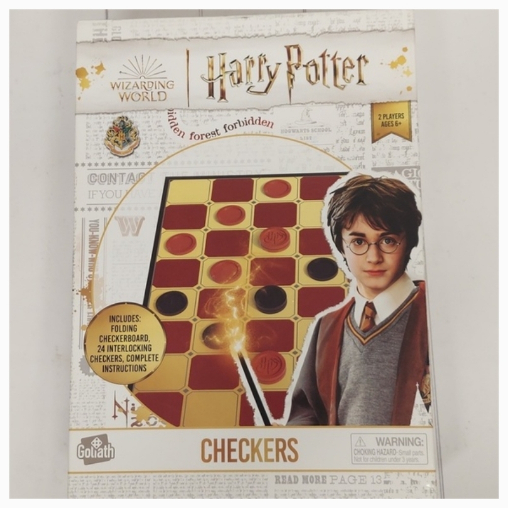 Harry Potter Hogwarts Beanie - Picture 5 of 5